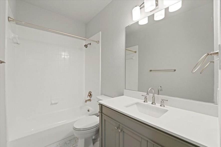 Building Photo - 8908 Red Oaks Dr