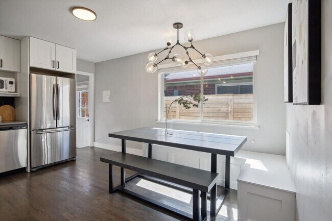 Building Photo - 3310 Ivy St