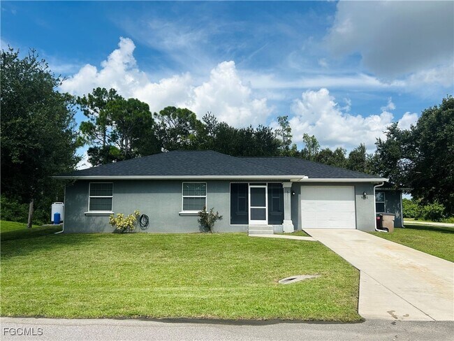 Building Photo - 5342 Bristo St