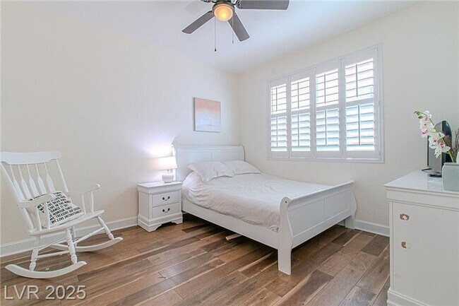 Building Photo - BEAUTIFUL 2 STORY 5 BEDROOM 4 FULL BATHROO...