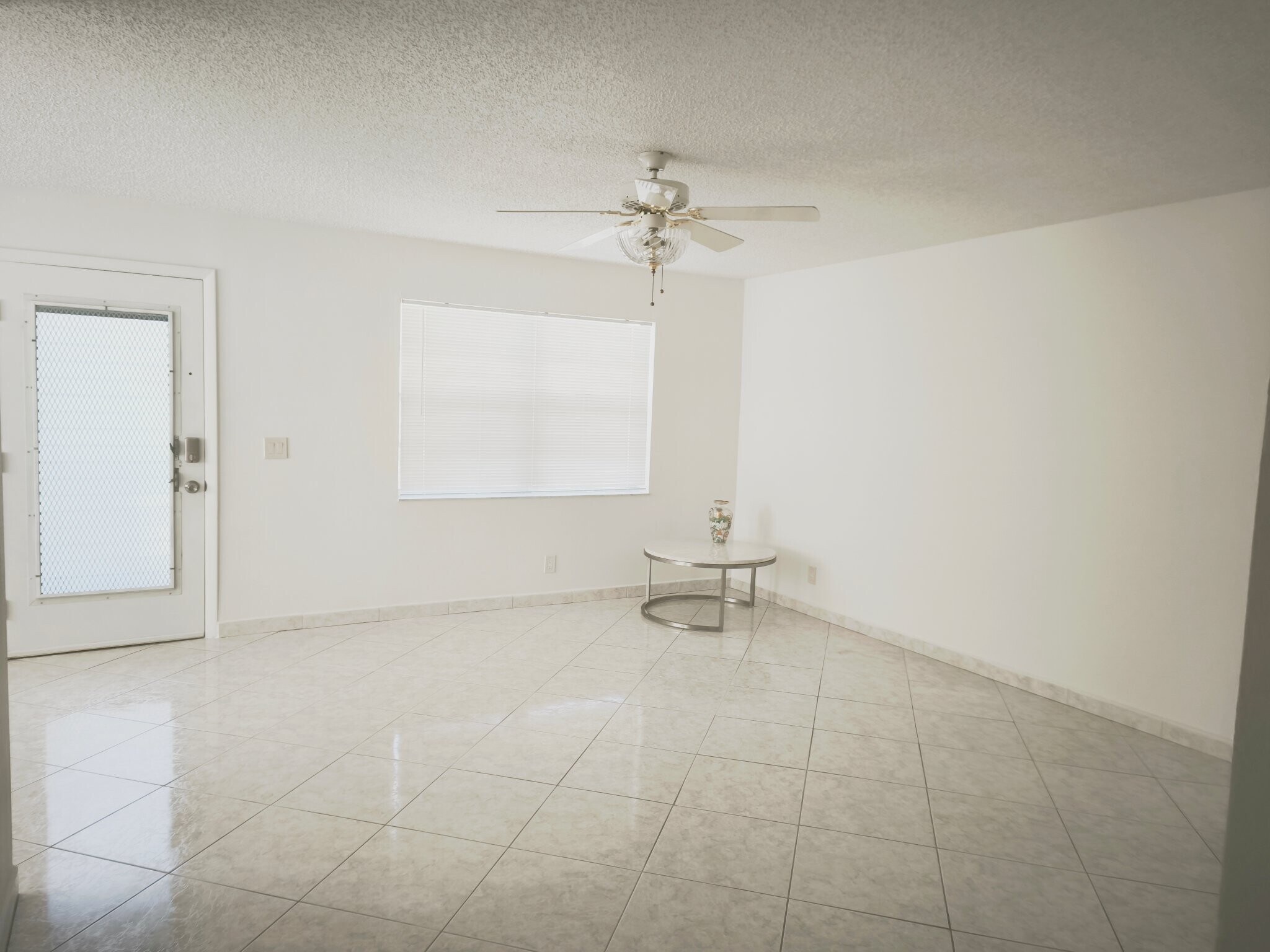 Building Photo - 122 Normandy Ln