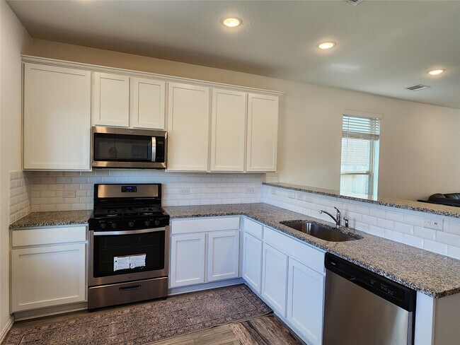 Building Photo - 31322 Whitfield Ct