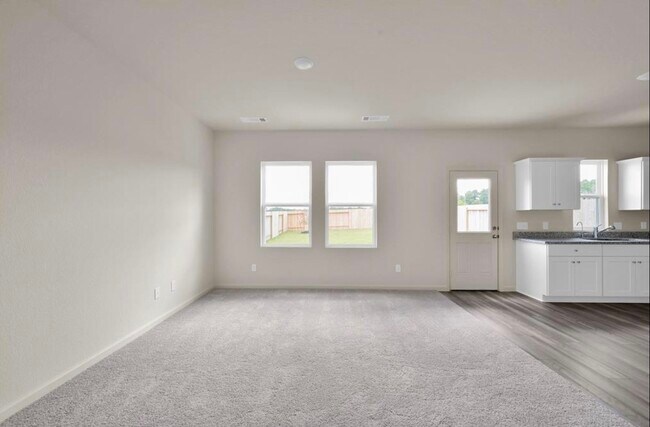 Building Photo - 14882 Calderon Dr