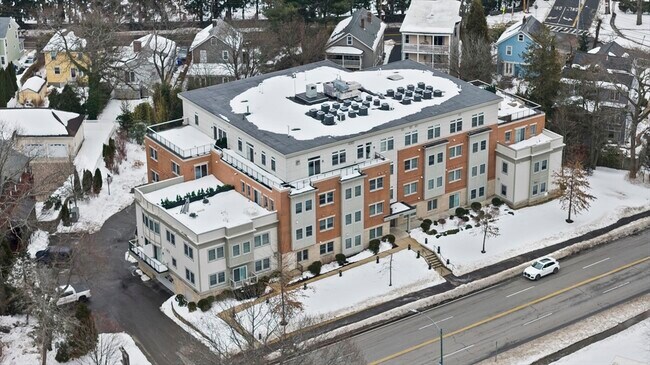 Building Photo - 321 Hammond Pond Pkwy