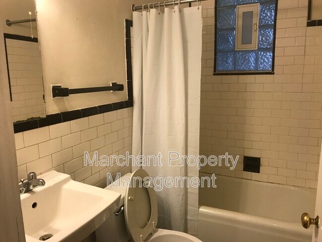 Building Photo - 607 Townes St