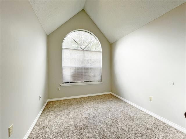 Building Photo - 360 E Suncrest Loop