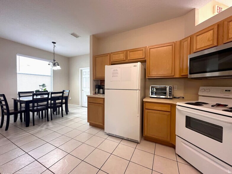 Building Photo - 160 Minniehaha Cir