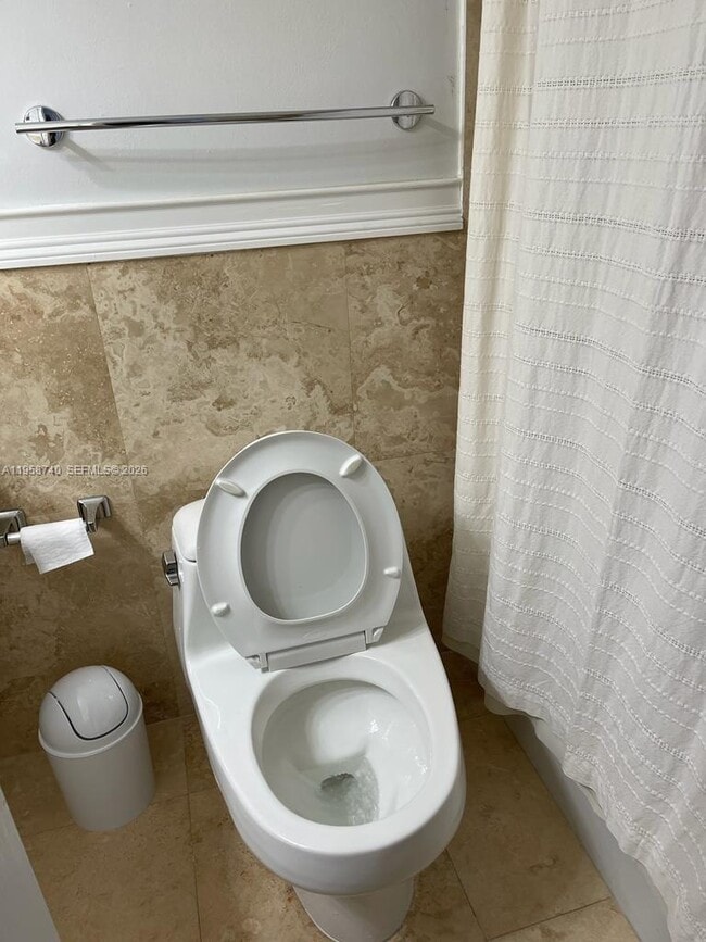 Building Photo - 3180 S Ocean Dr