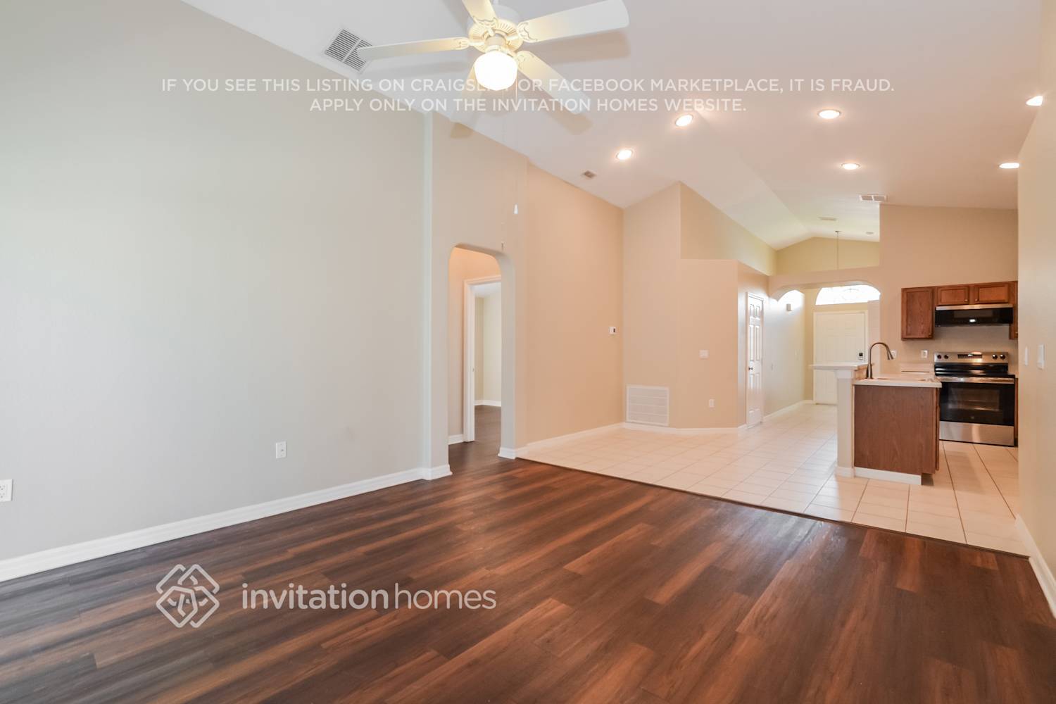 Building Photo - 102 Vine Dr