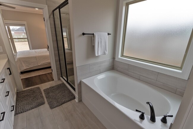 Building Photo - Available June 1, 2026