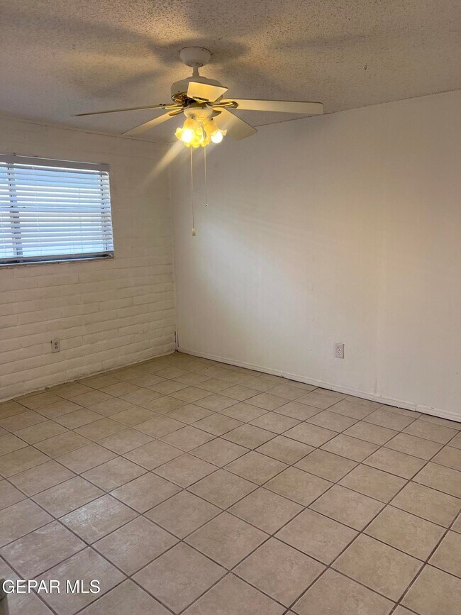 Building Photo - 11244 Wharf Cove Dr