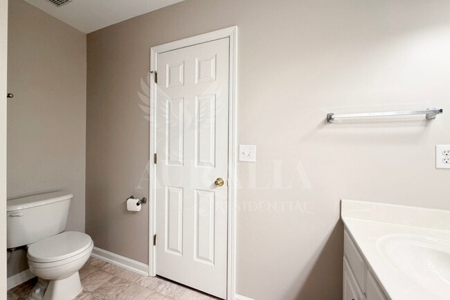 Building Photo - 1707 Zachary Brook Ln