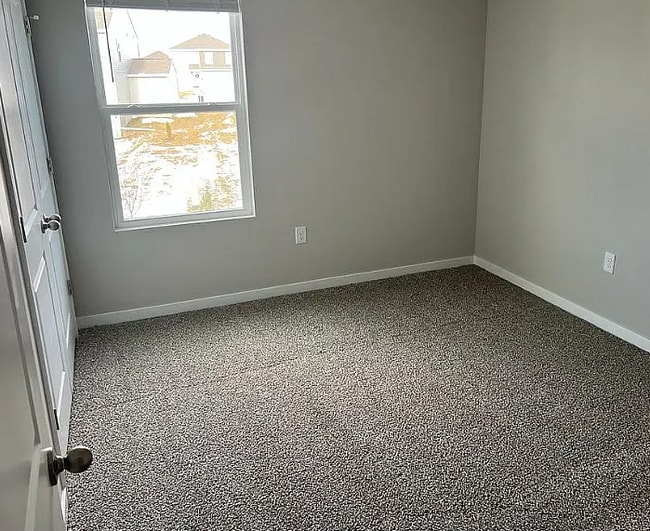 Building Photo - 309 Juniper Dr