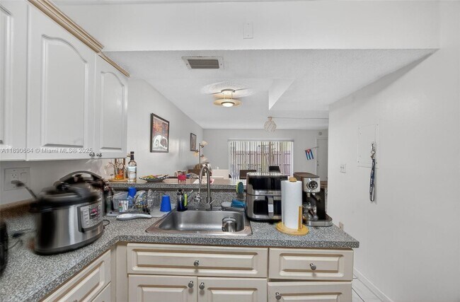 Building Photo - 15480 SW 82nd Ln