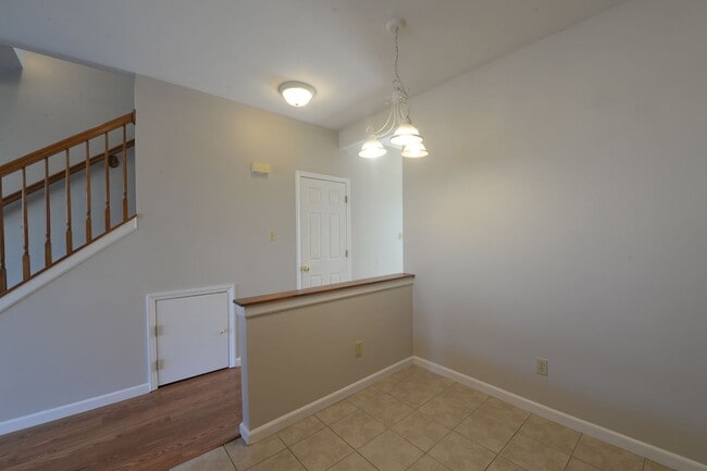 Building Photo - 4939 Heritage Heights Cir