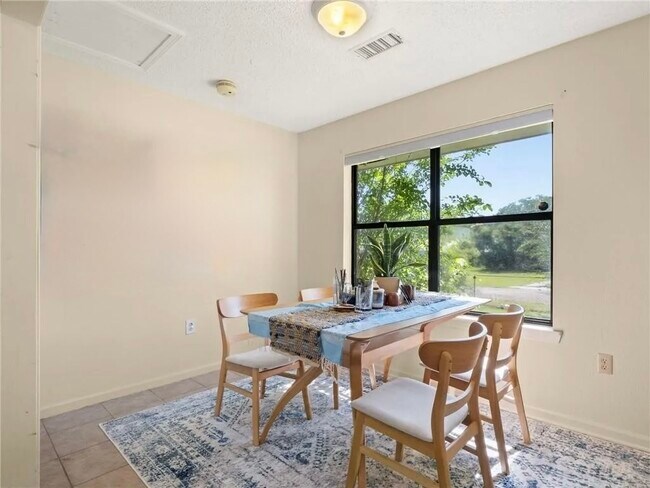 Building Photo - 510 Curtis St