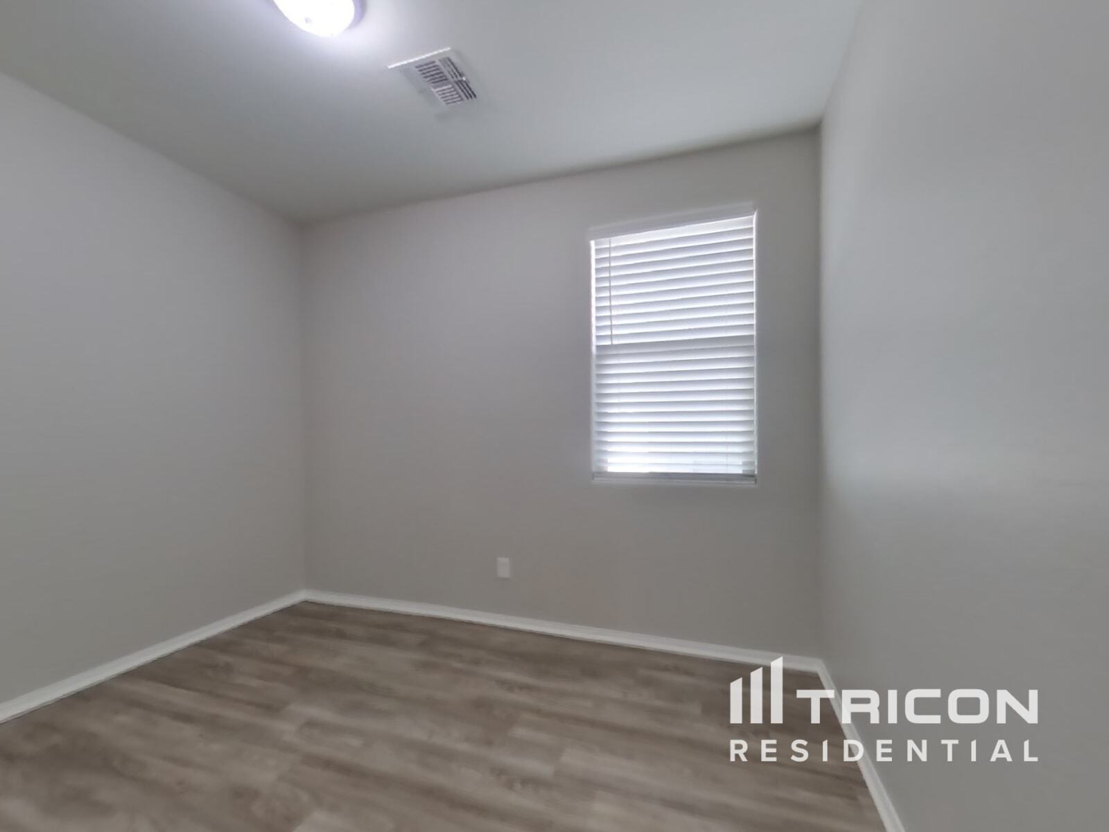 Building Photo - 18084 W Tina Ln
