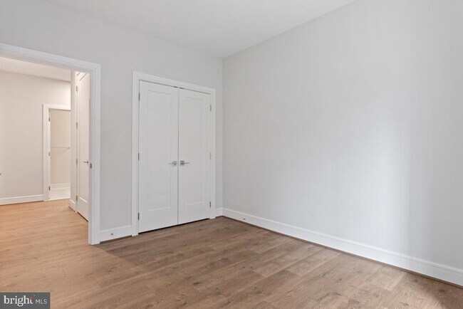 Building Photo - 635 Slaters Ln