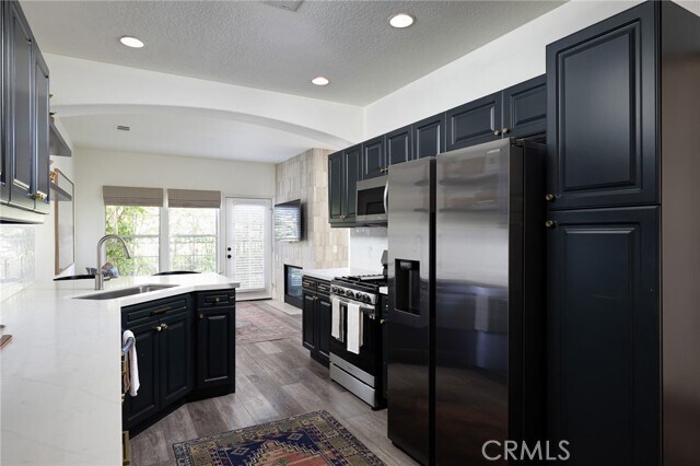 Building Photo - 5 Auvergne