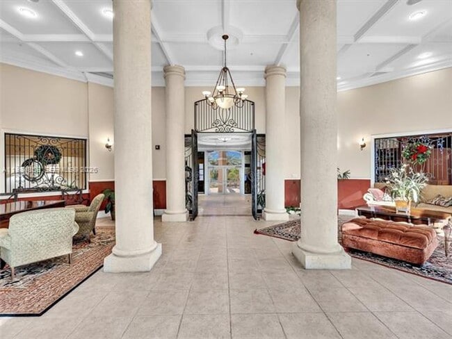 Building Photo - 17150 N Bay Rd