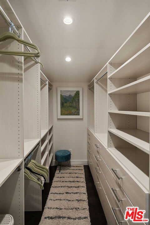 Building Photo - 1323 Club View Dr