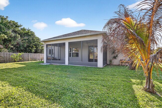 Building Photo - 4617 SW Keats St