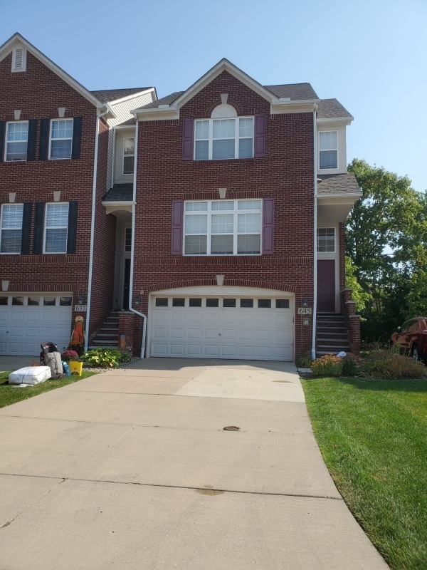 Building Photo - 645 Cherry Orchard Rd