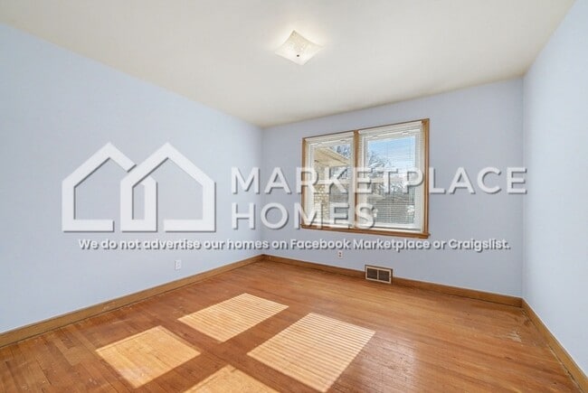 Building Photo - 5641 Aldrich Ave S