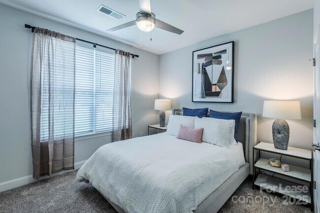 Building Photo - 12509 Crown Park Ct