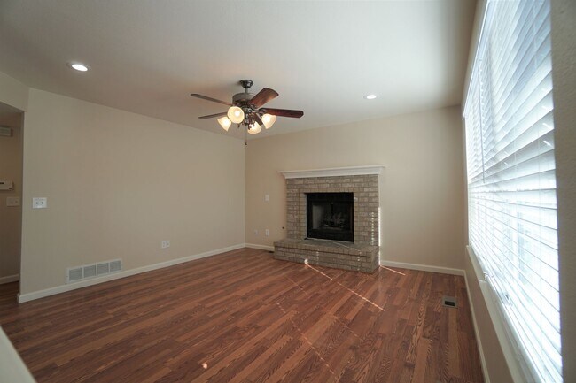 Building Photo - 2995 Frazier Ln