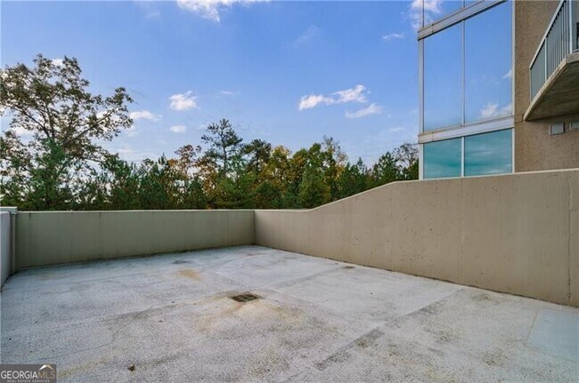 Building Photo - 3300 Windy Ridge Pkwy SE