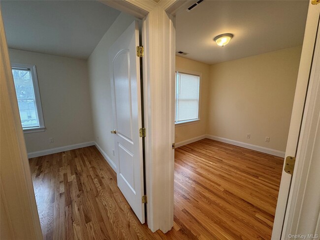 Building Photo - 45 Fisher Ave