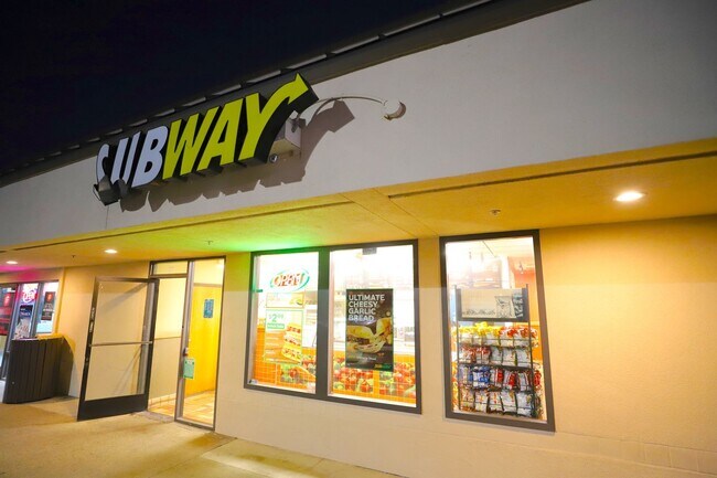 Building Photo - 140 Avalon Dr