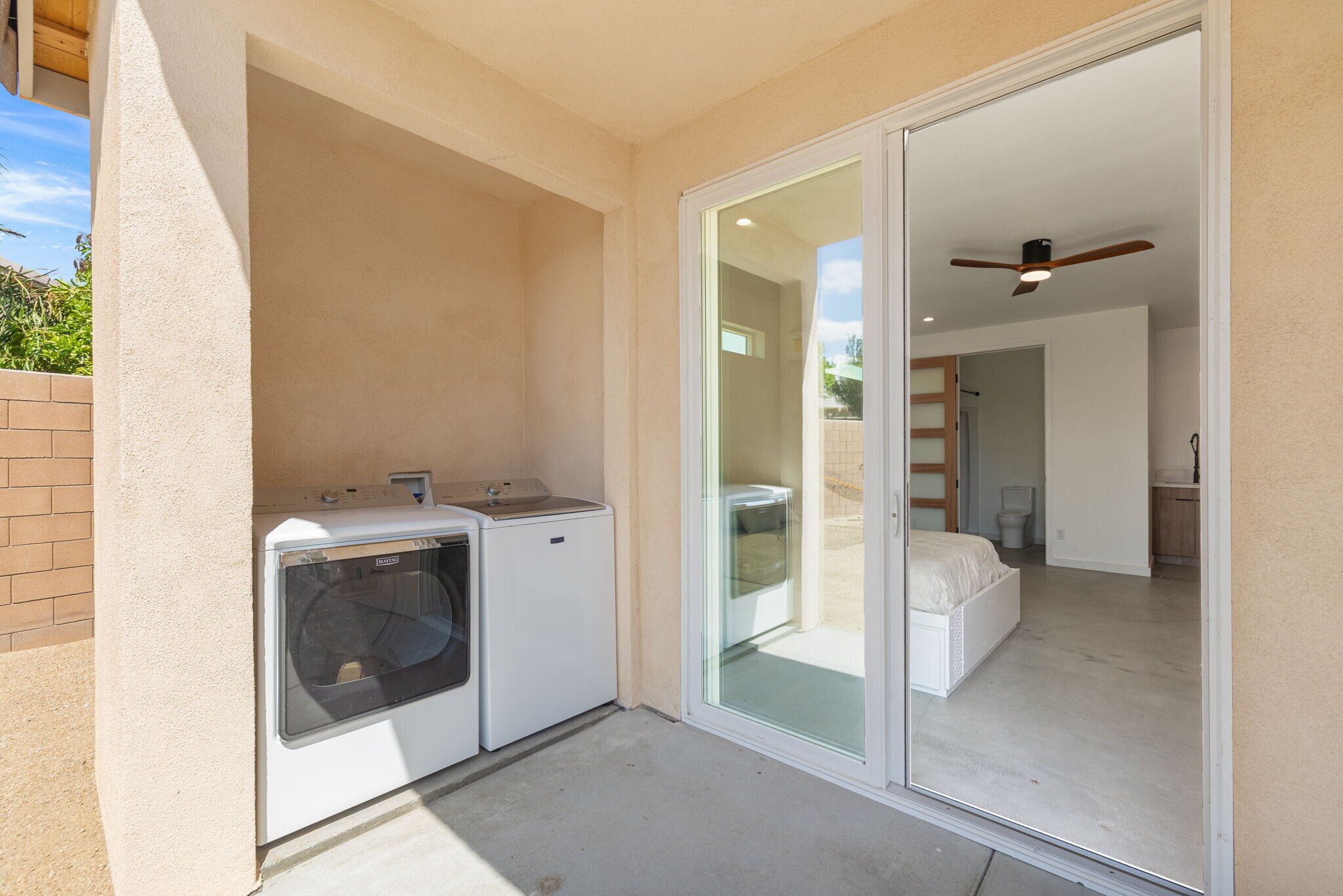 Building Photo - 44429 Avenida Hanna
