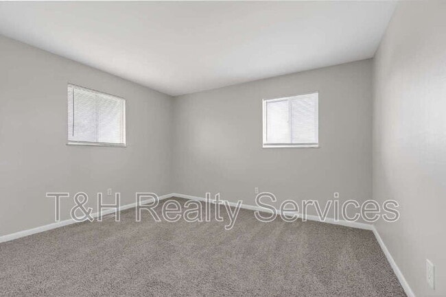 Building Photo - 1655 Walker Ave