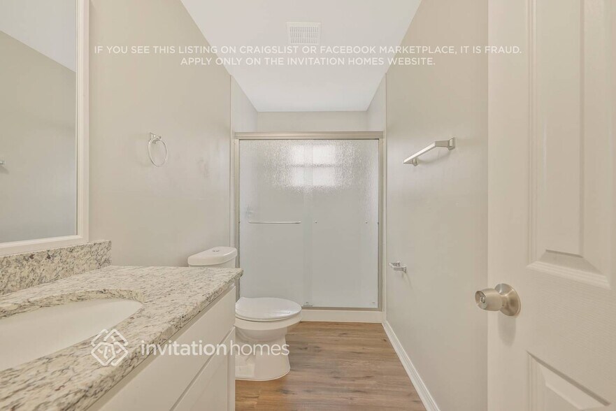 Building Photo - 10425 Kingbrook Ln
