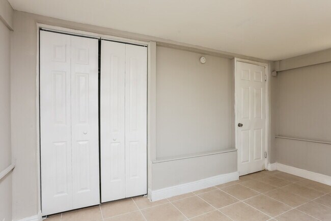 Building Photo - 1181 NW 19th St