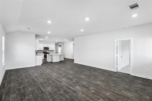 Building Photo - 605 Jane Long Dr