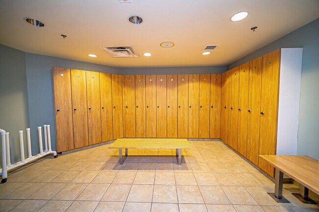 Building Photo - 3404 American Dr