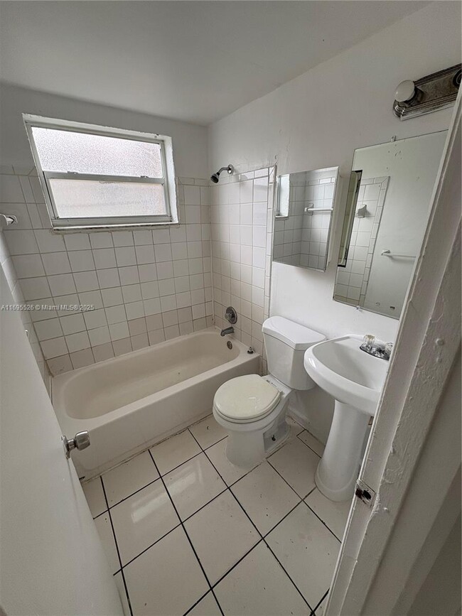 Building Photo - 1474 NW 61st St