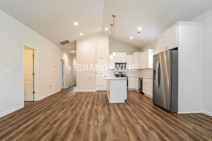 Building Photo - 204 Franklin Ave NW