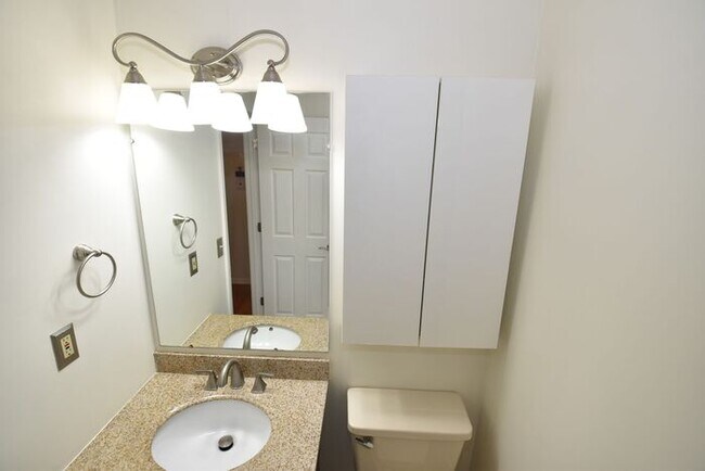 Building Photo - Cross Creek 4 bedroom home