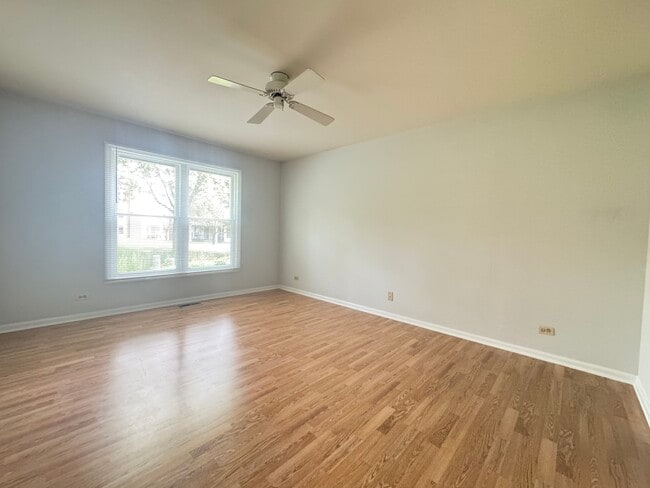 Building Photo - 2515 Live Oak Ln
