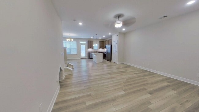 Building Photo - 327 Hollenbeck Pl