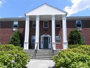 Building Photo - 391 Reef Rd