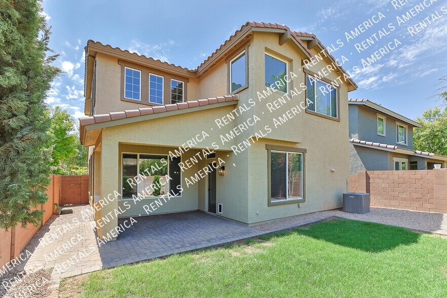 Building Photo - 3424 E Palo Verde St