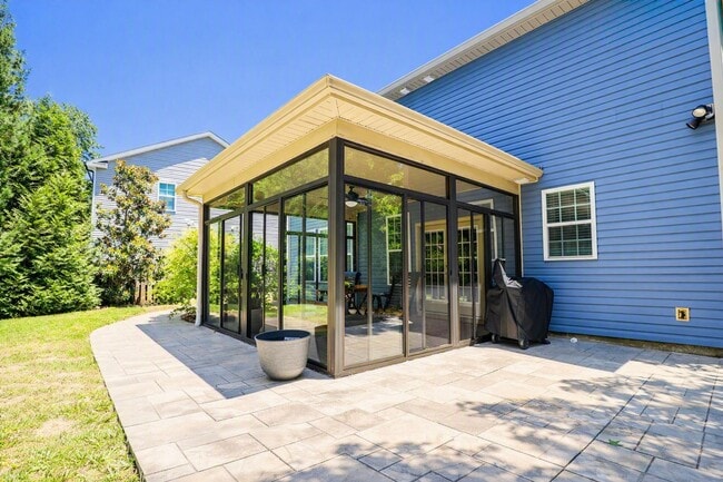 Building Photo - 2603 Waites Dr
