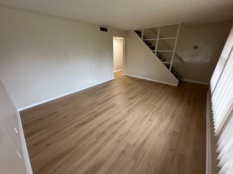 Building Photo - 1772 Hanover St