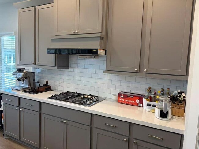 Building Photo - 230 Eagle Ford Dr