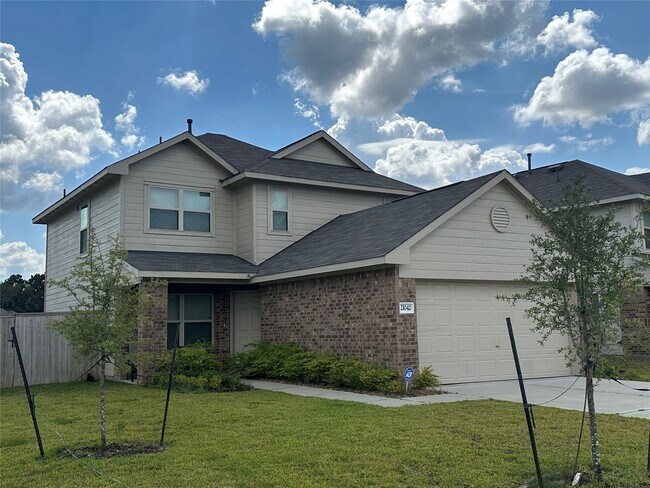 Building Photo - 21042 Longeni Dr
